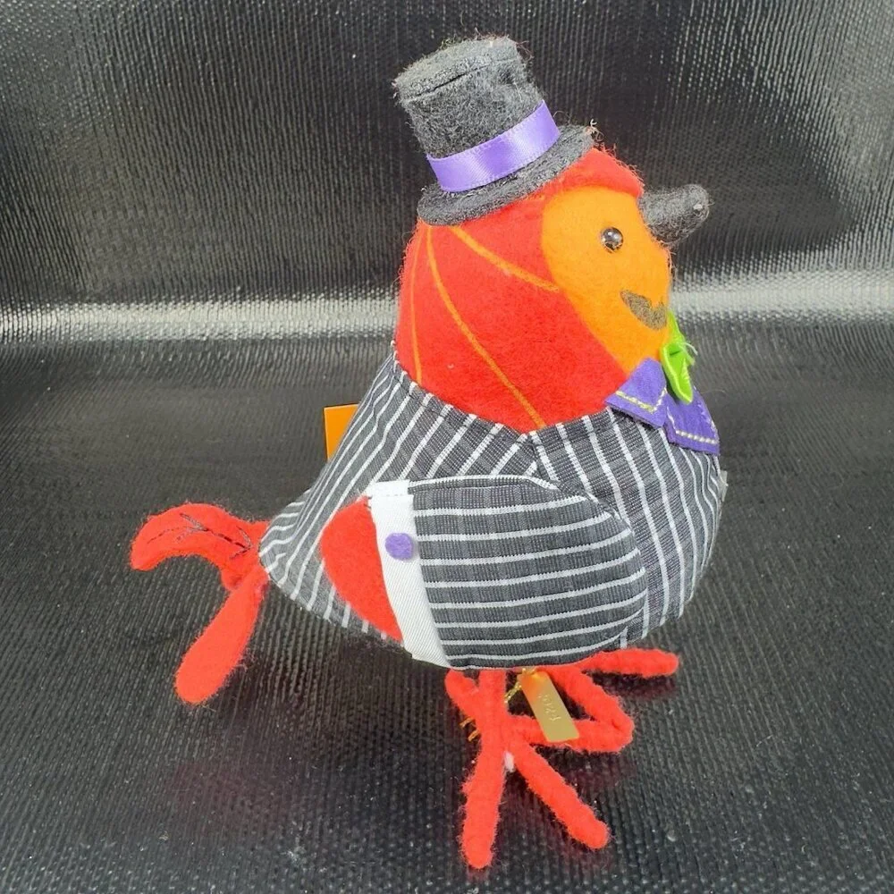 Target Hyde & EEK‎ Featherly Friends Fabric Bird 2024 With Tags Figure Gourdon